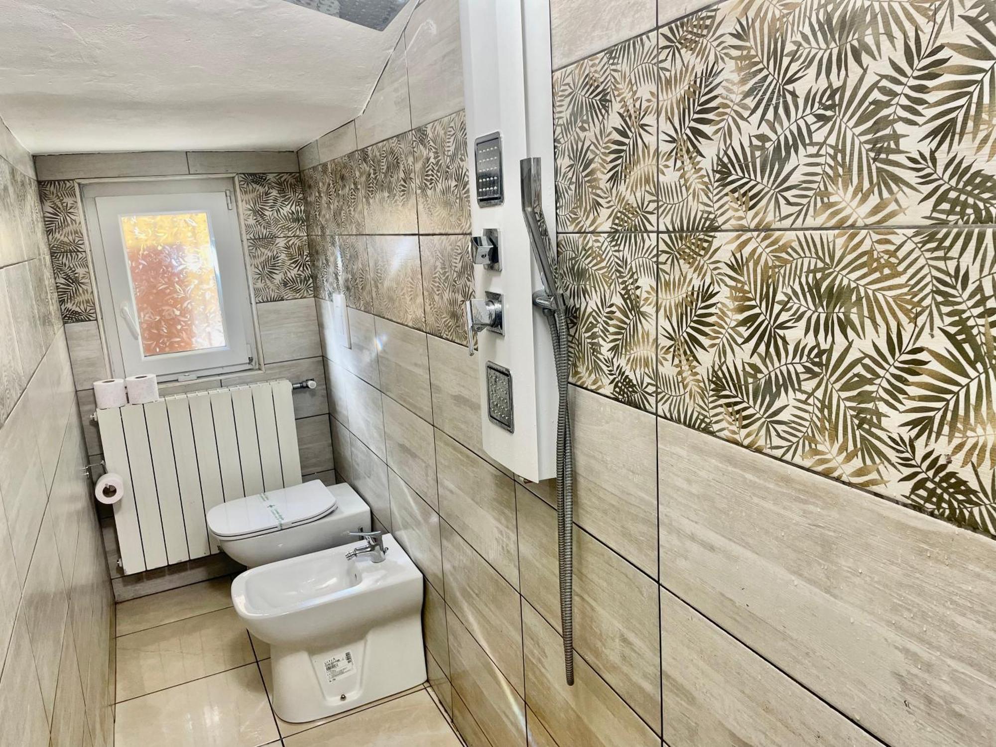 Room Malpensa - Servizio Taxi Mxp Da 20 Euro Lonate Pozzolo Dış mekan fotoğraf